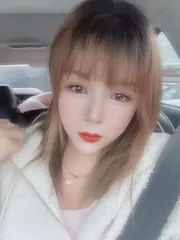 盘龙胸大小姐姐