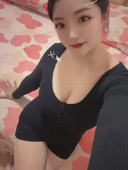 学府丰腴美女