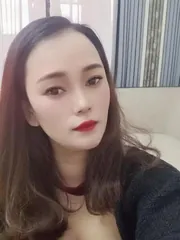 性瘾人妻骚玫瑰